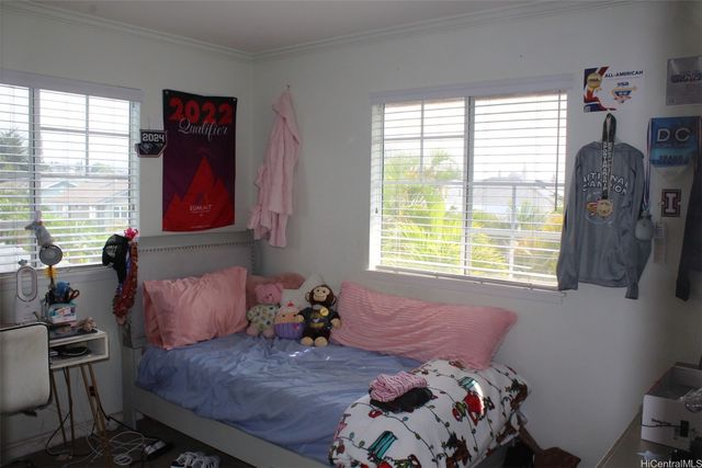 95-1039 Pahaku Street, Mililani, HI 96789