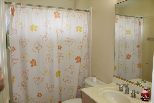 95-1039 Pahaku Street, Mililani, HI 96789