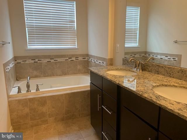 5315 DAVIS POINT LN, Greenbelt, MD 20770