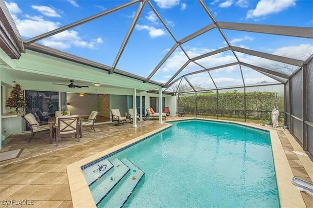 208 Baltusrol DR, Naples, FL 34113