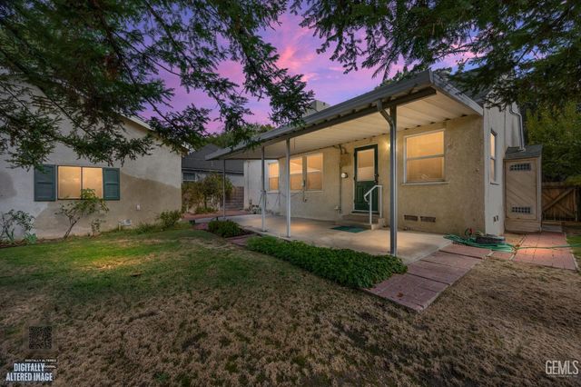 3060 Spruce Street, Bakersfield, CA 93301