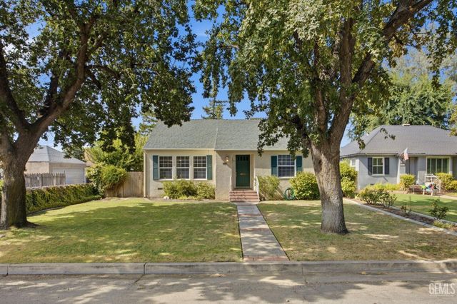 3060 Spruce Street, Bakersfield, CA 93301