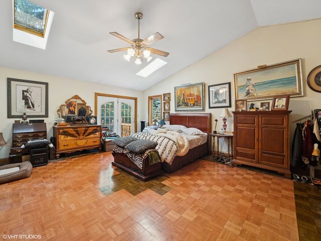 724 S Plum Grove Road, Palatine, IL 60067