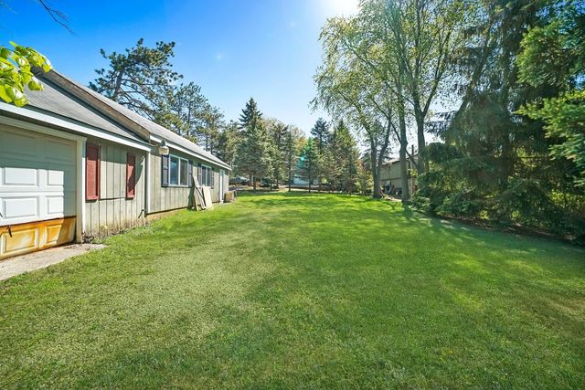 724 S Plum Grove Road, Palatine, IL 60067