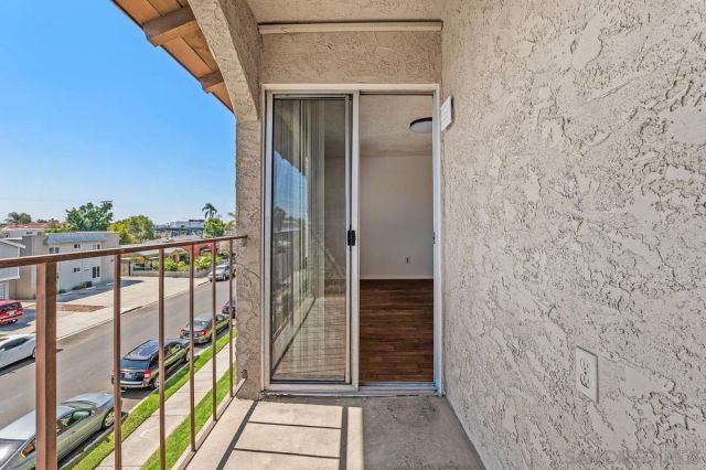 4240 Menlo Ave 19, San Diego, CA 92115
