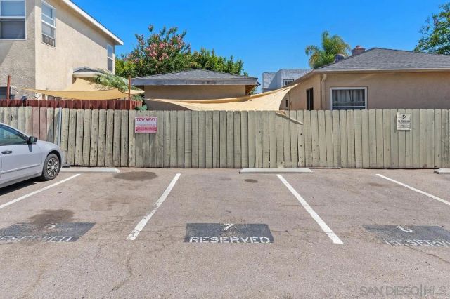 4240 Menlo Ave 19, San Diego, CA 92115