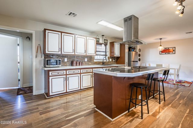 102 Whipple Avenue, Lafayette, LA 70508