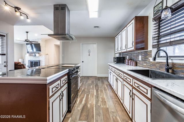 102 Whipple Avenue, Lafayette, LA 70508