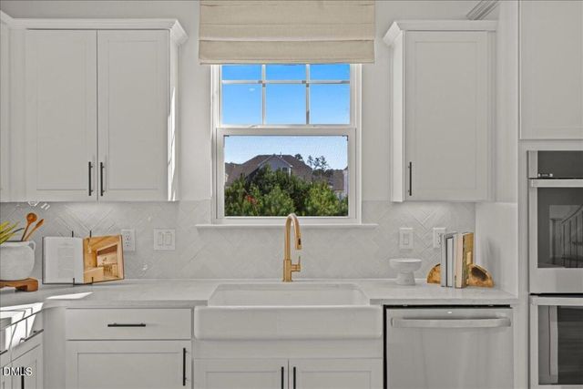 1421 Green Cypress Drive 40, Zebulon, NC 27597