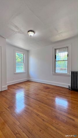 45 School Street 2W, Hartford, CT 06106