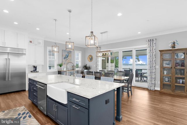 7429 BAY FRONT RD, Sparrows Point, MD 21219