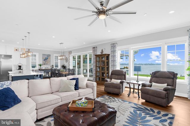 7429 BAY FRONT RD, Sparrows Point, MD 21219