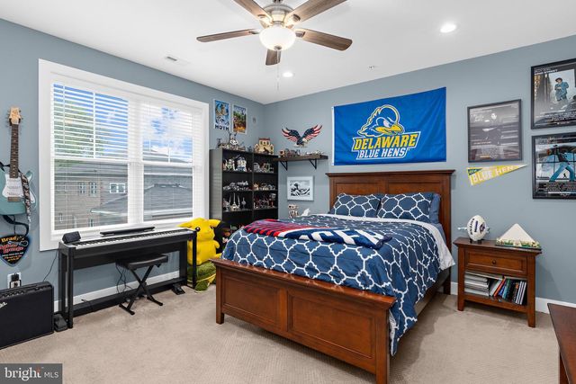 7429 BAY FRONT RD, Sparrows Point, MD 21219