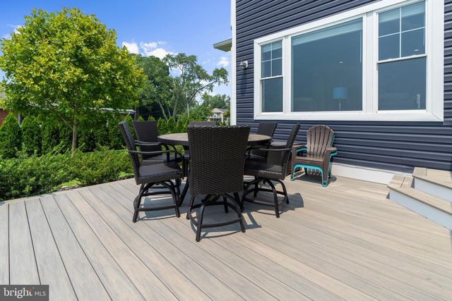 7429 BAY FRONT RD, Sparrows Point, MD 21219
