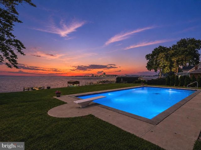 7429 BAY FRONT RD, Sparrows Point, MD 21219