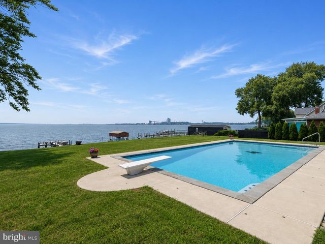 7429 BAY FRONT RD, Sparrows Point, MD 21219