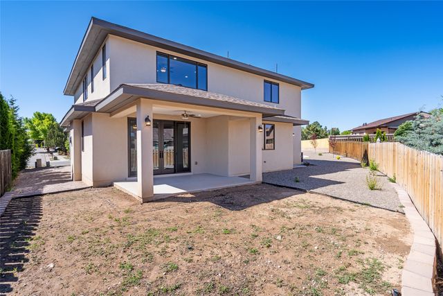 220 Grand Canyon Drive, White Rock, NM 87547