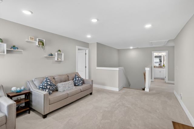 336 Turfway Park, Gallatin, TN 37066