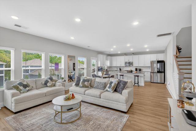 336 Turfway Park, Gallatin, TN 37066