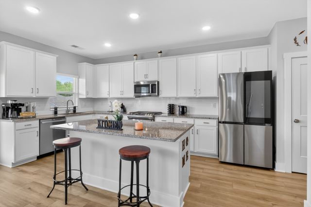 336 Turfway Park, Gallatin, TN 37066