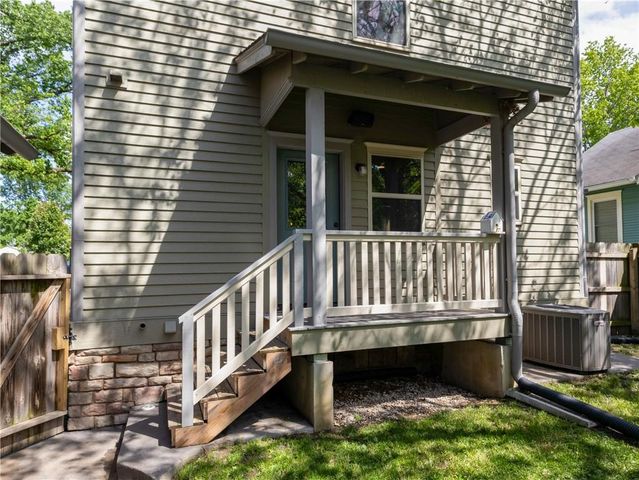 2035 Barker Avenue, Lawrence, KS 66046