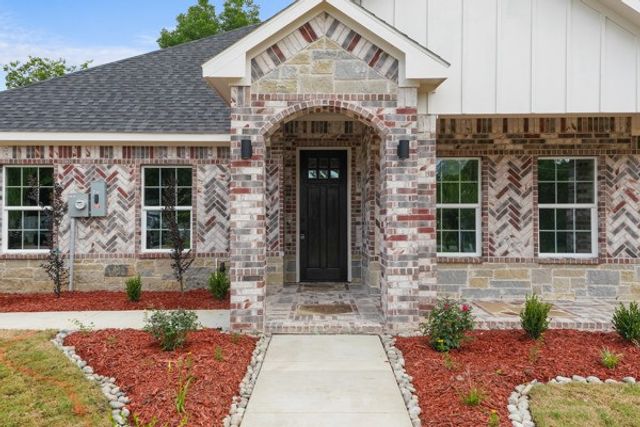 315 E Alamo, Terrell, TX 75160