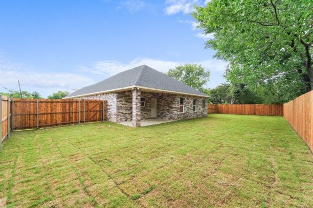 315 E Alamo, Terrell, TX 75160