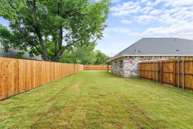 315 E Alamo, Terrell, TX 75160