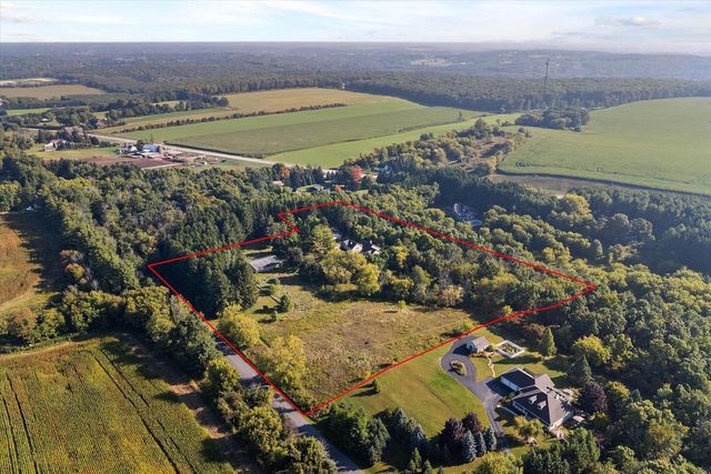 W6679 Red Fox RUN, Plymouth, WI 53073