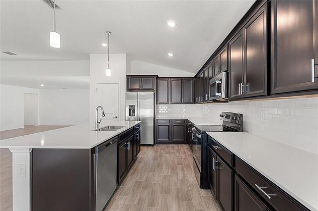 5767 TALC STREET, Mount Dora, FL 32757