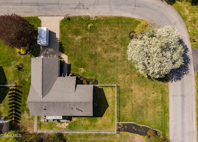 1 Shallow Creek Road, Queensbury, NY 12804