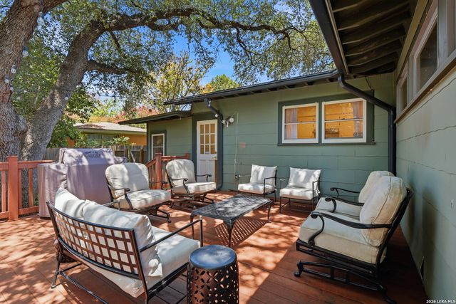 252 Wyanoke Dr, San Antonio, TX 78209