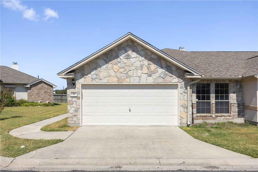 6653 Downing St 12, Corpus Christi, TX 78414 — exterior