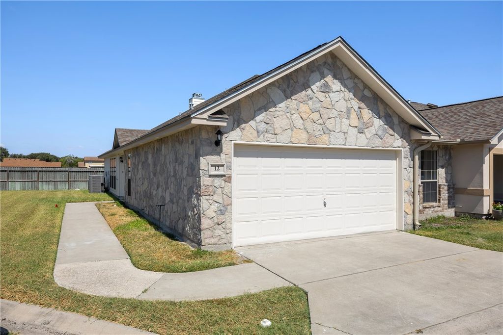 6653 Downing St 12, Corpus Christi, TX 78414 — photo 4