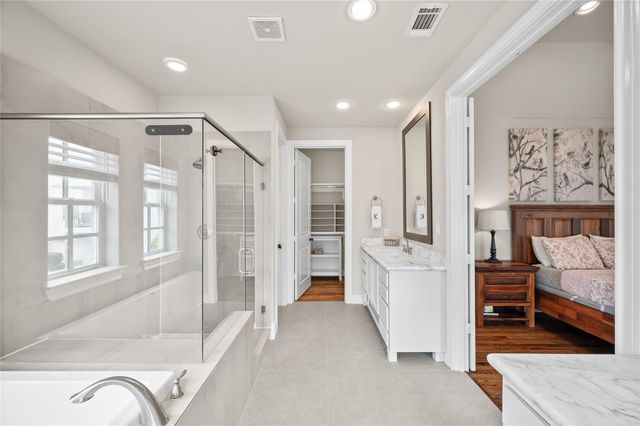 8678 Green Kolbe Lane, Houston, TX 77080