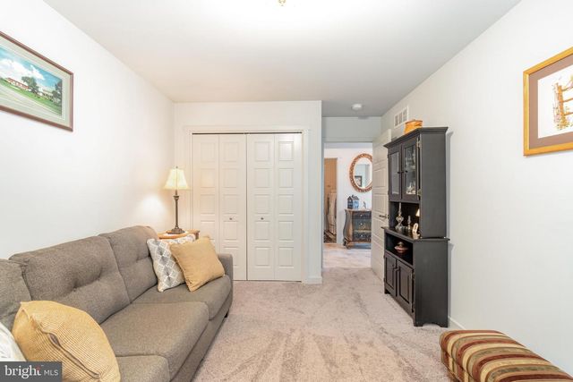 6045 UNION TUNNEL DR, Harrisburg, PA 17111