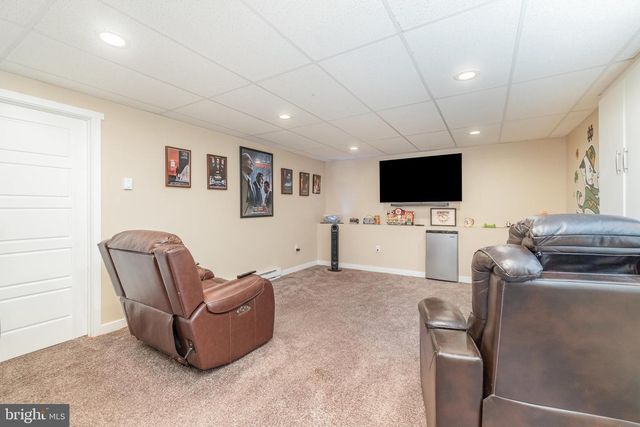 6045 UNION TUNNEL DR, Harrisburg, PA 17111
