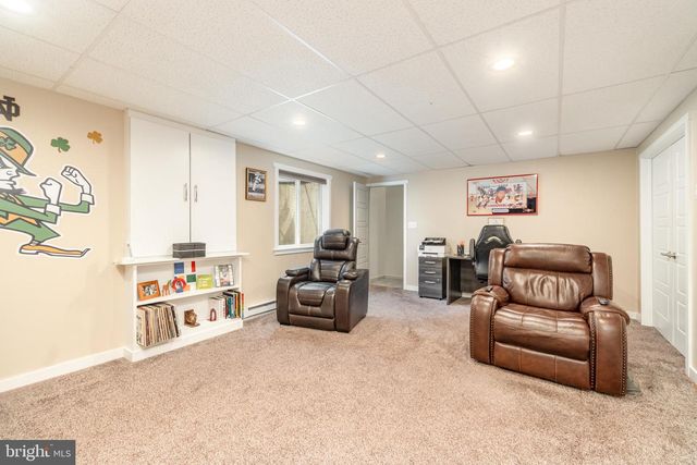 6045 UNION TUNNEL DR, Harrisburg, PA 17111