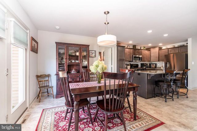 6045 UNION TUNNEL DR, Harrisburg, PA 17111