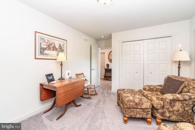 6045 UNION TUNNEL DR, Harrisburg, PA 17111