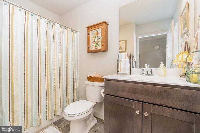 6045 UNION TUNNEL DR, Harrisburg, PA 17111