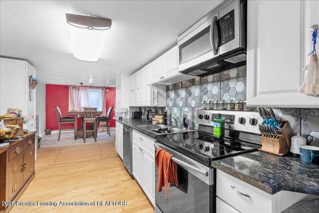 1995 N Every Road, Mason, MI 48854