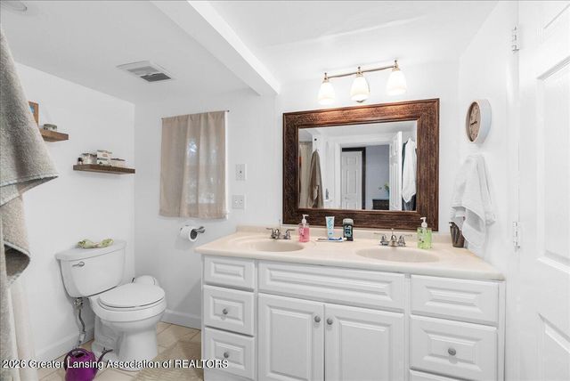 1995 N Every Road, Mason, MI 48854