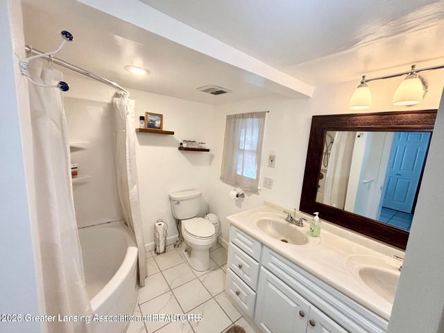 1995 N Every Road, Mason, MI 48854