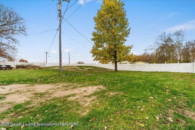 1995 N Every Road, Mason, MI 48854