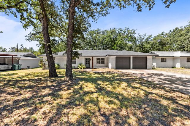 322 S BARBARA, Lacy Lakeview, TX 76705