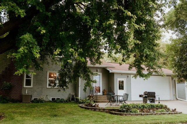 201 2nd Street W, Chokio, MN 56221