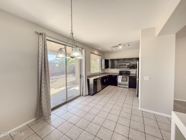 17552 W CANYON Lane, Goodyear, AZ 85338