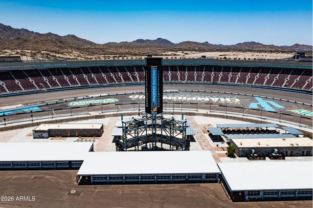 17552 W CANYON Lane, Goodyear, AZ 85338