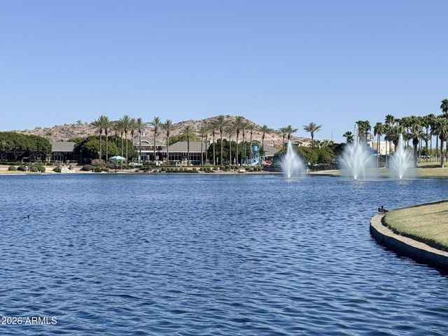 17552 W CANYON Lane, Goodyear, AZ 85338